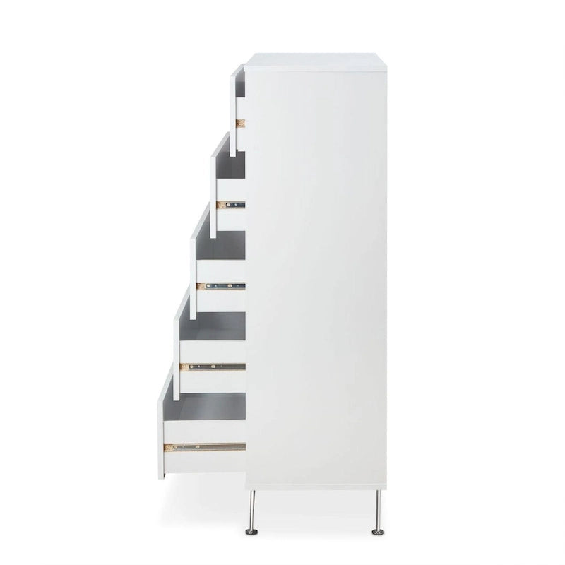 Comporte une commode à cinq tiroirs avec poignées en métal.